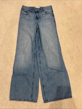 abercrombie kids high rise ultra wide leg jeans | 9/10 Long / medium blue